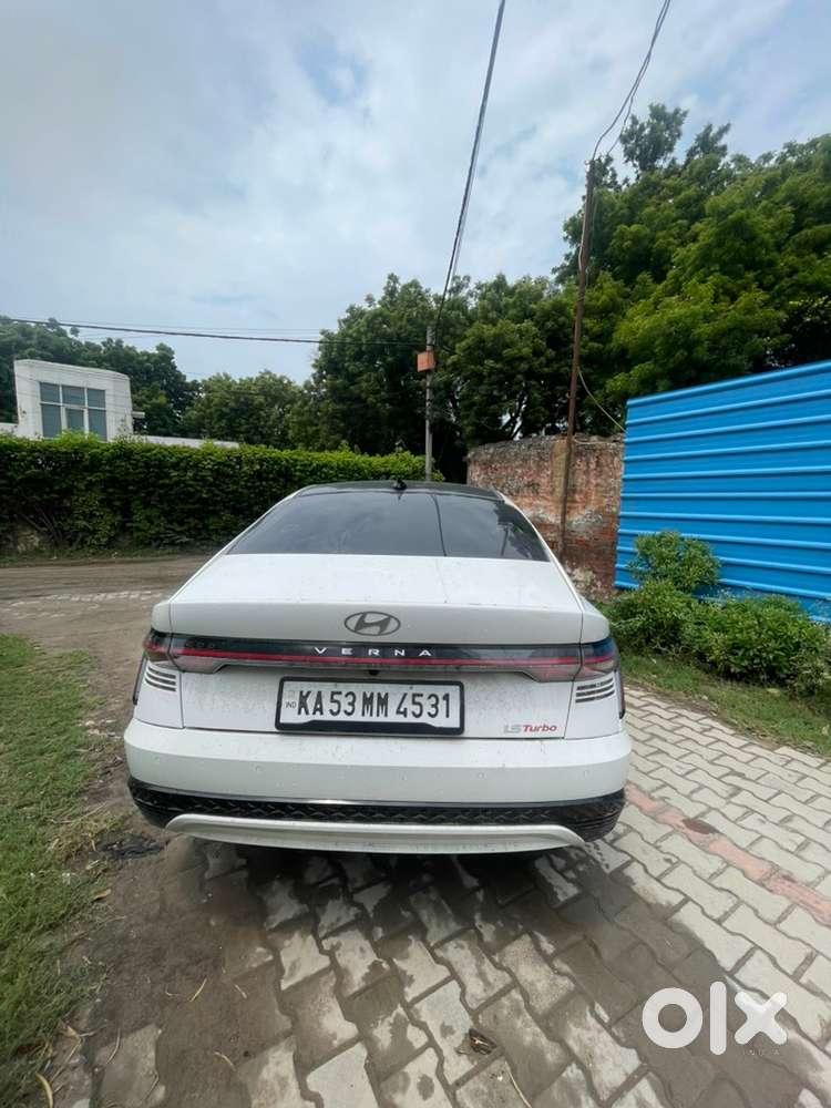Hyundai Verna 2024 Petrol Well Maintained