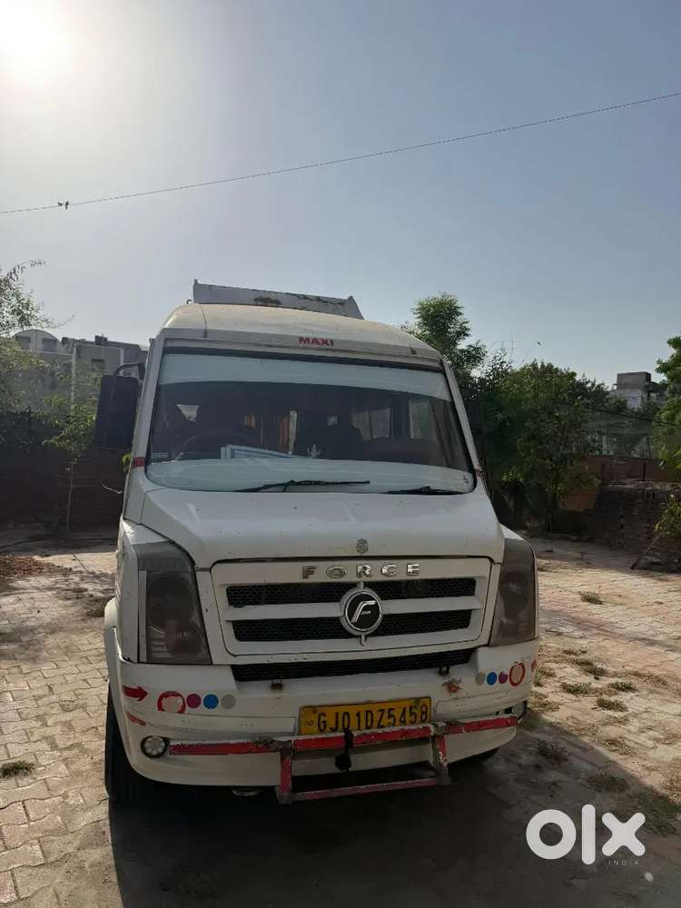 Force Motor 12 Seater Ac Good Condition