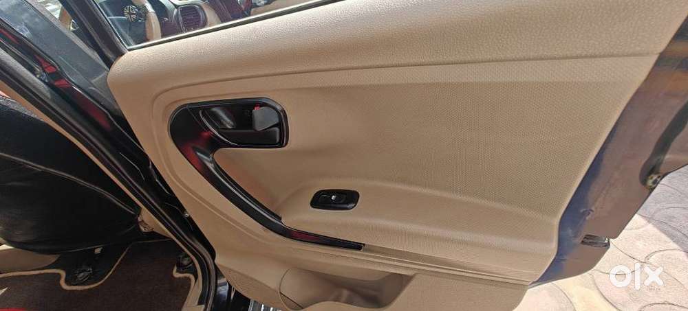 Mahindra Tuv 300 T6 Plus, 2016, Diesel