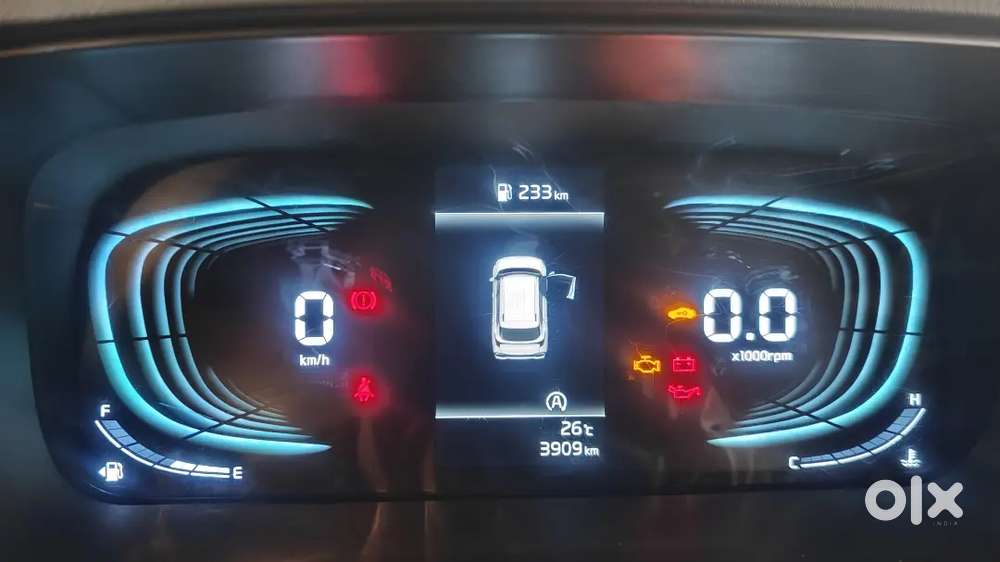 Kia Carens 2024 Petrol 10000 Km Driven
