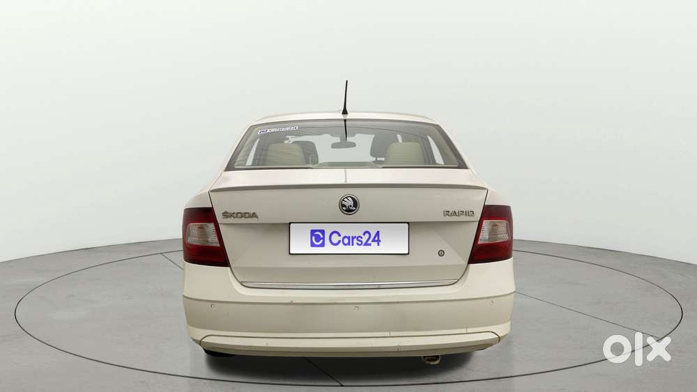 Skoda Rapid 1.6 Mpi At Style, 2019, Petrol