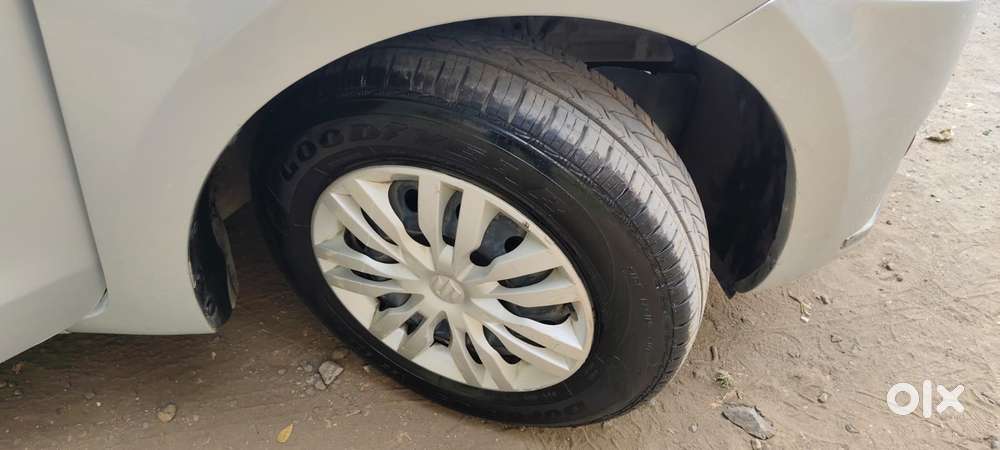 Maruti Suzuki Swift Dzire 1.3 Vxi, 2020, Petrol
