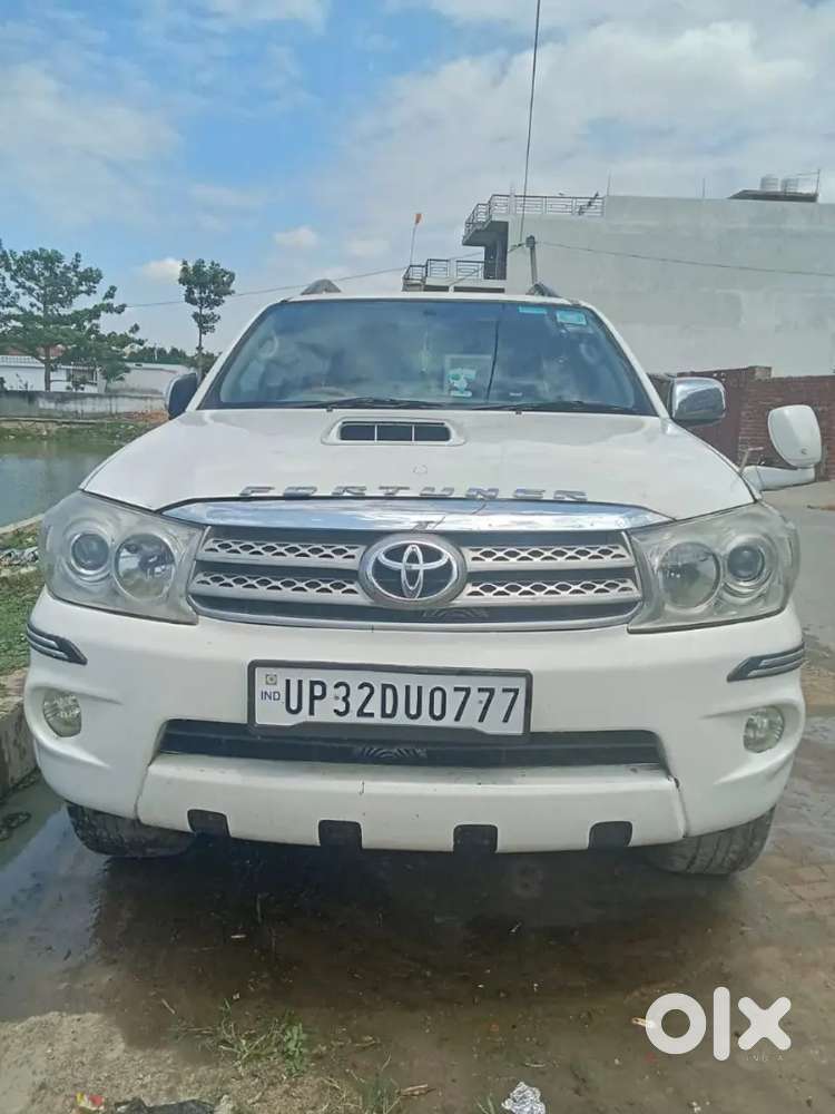 Toyota Fortuner 2011 Model