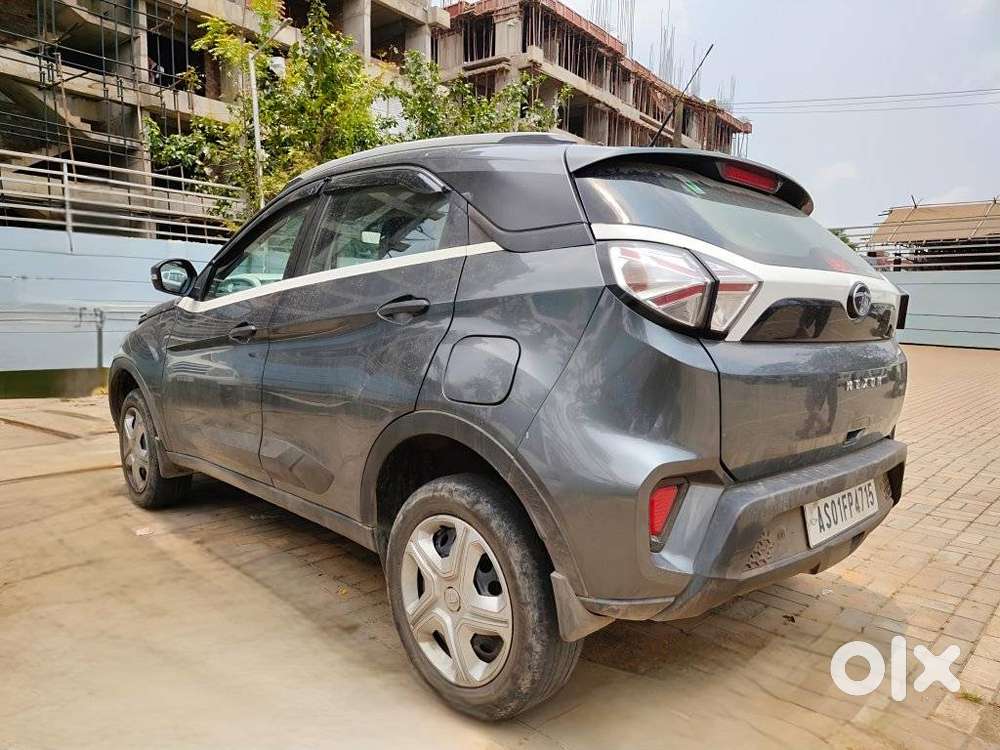 Tata Nexon 1.5 Revotorq Xm (s), 2023, Diesel