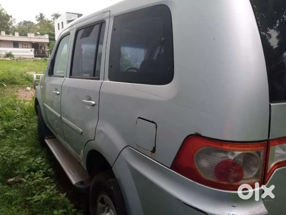 Tata Sumo Grande Lx 2010 Diesel 2nd Owner