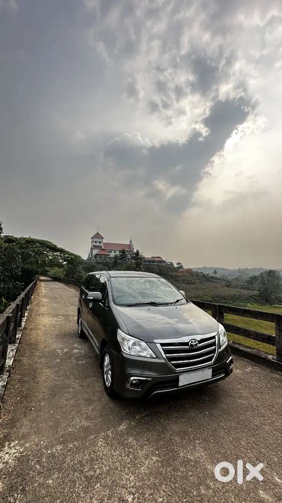 Innova 2012 Diesel 211500 Km Driven