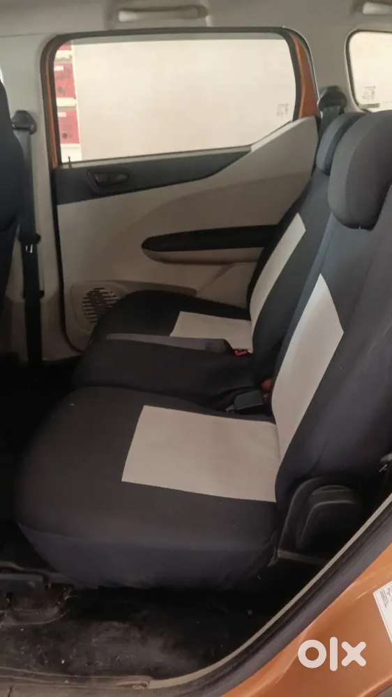 Renault Triber 1.0 Rxl Amt 2022 Model