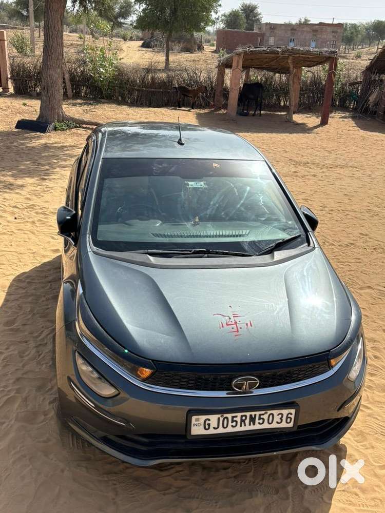 Tata Altroz Ev Petrol Well Maintained