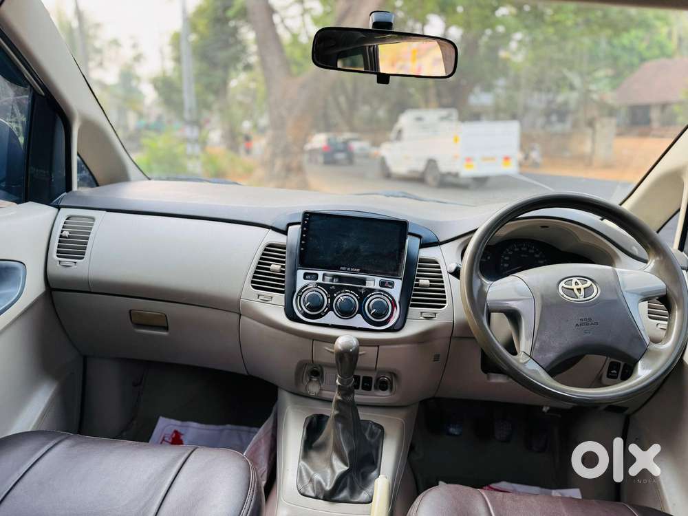 Toyota Innova 2.5 G (diesel) 8 Seater, 2013, Diesel