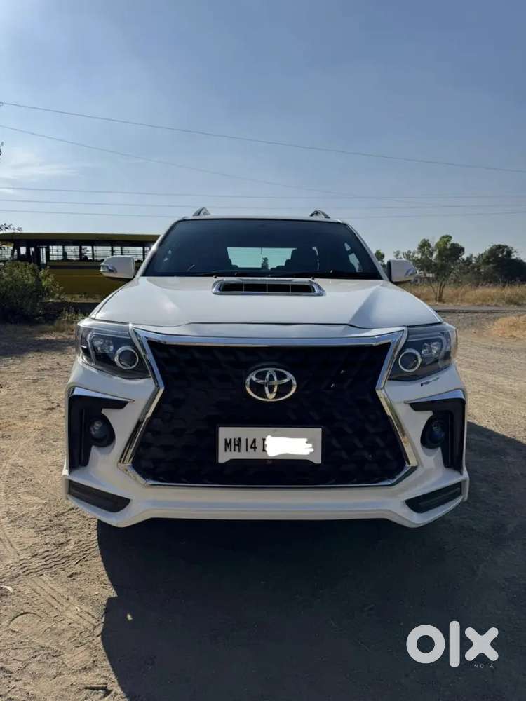 Toyota Fortuner 4x2 Automatic 2012 Model