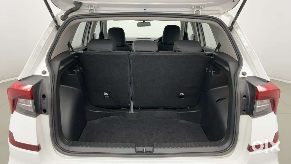 Skoda Kushaq 1.0 Tsi Ambition, 2023, Petrol