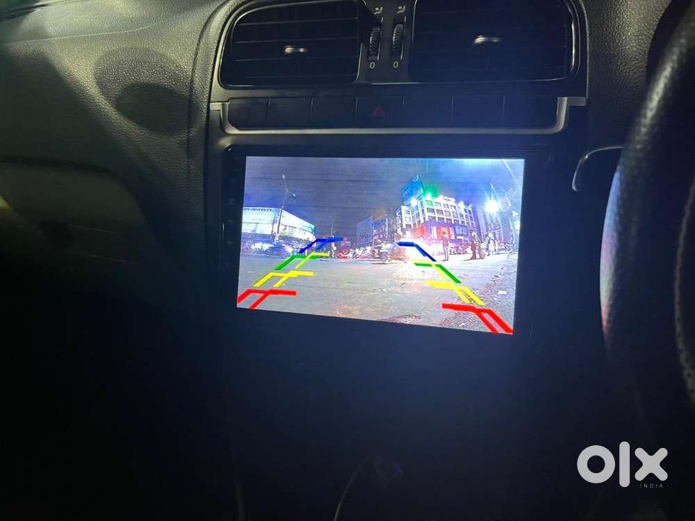 Touchscreen Infotainment System Reverse Parking Camera