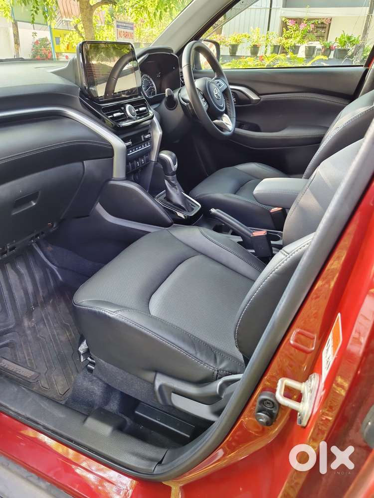 Toyota Urban Cruiser Hyryder 1.5 V Hybrid, 2025, Petrol