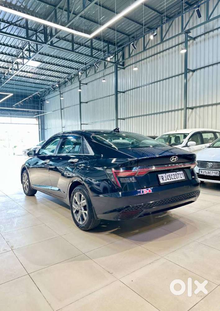 Hyundai Verna 1.5 Sx Vtvt, 2023, Petrol