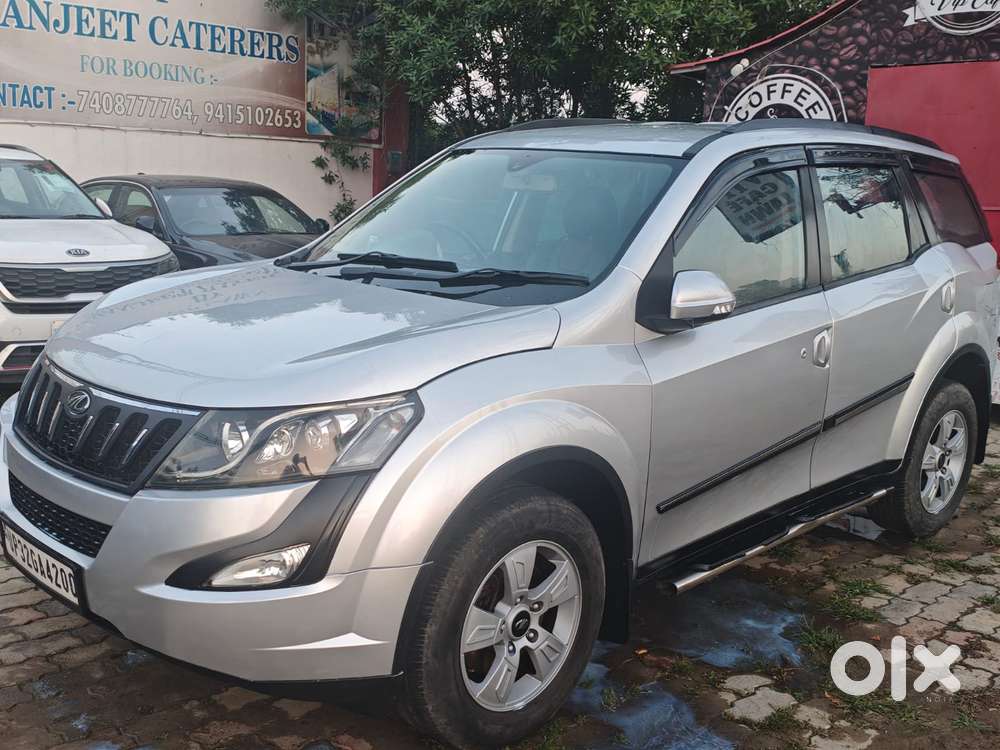 Mahindra Xuv500 W8, 2015