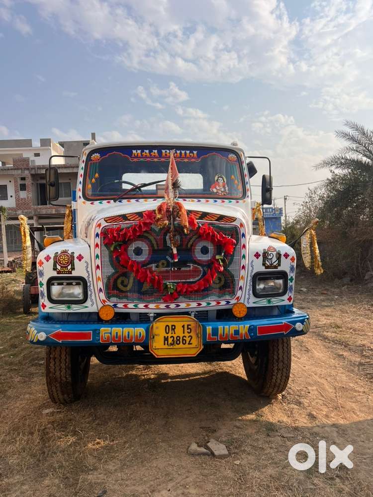 tata 1613 tipper