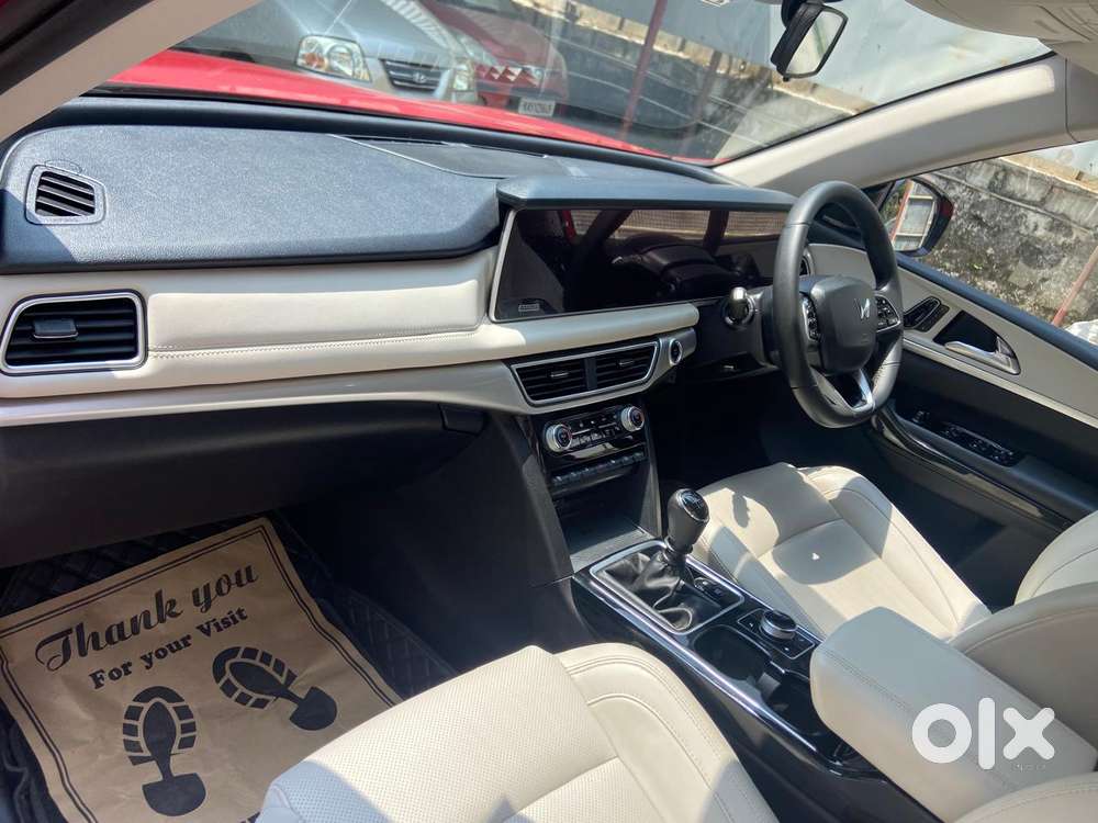 Mahindra Xuv700 2.2 Ax 7 Diesel Mt Luxury Pack Str, 2023, Diesel