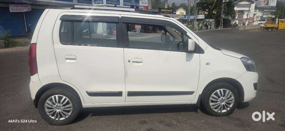 Maruti Suzuki Wagon R Vxi 1.0, 2015