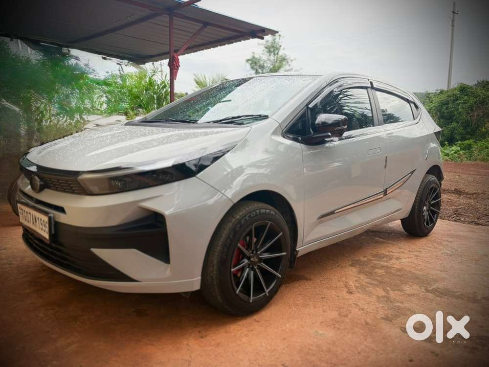 Tata Altroz Creative Petrol Manual 2025