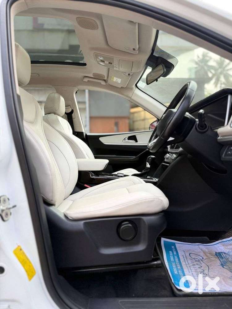 Mahindra Xuv700 2.2 Ax 7 Diesel At Luxury Pack Str, 2023, Diesel