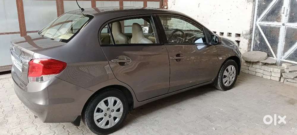 Honda Amaze 1.2 Petrol 2015