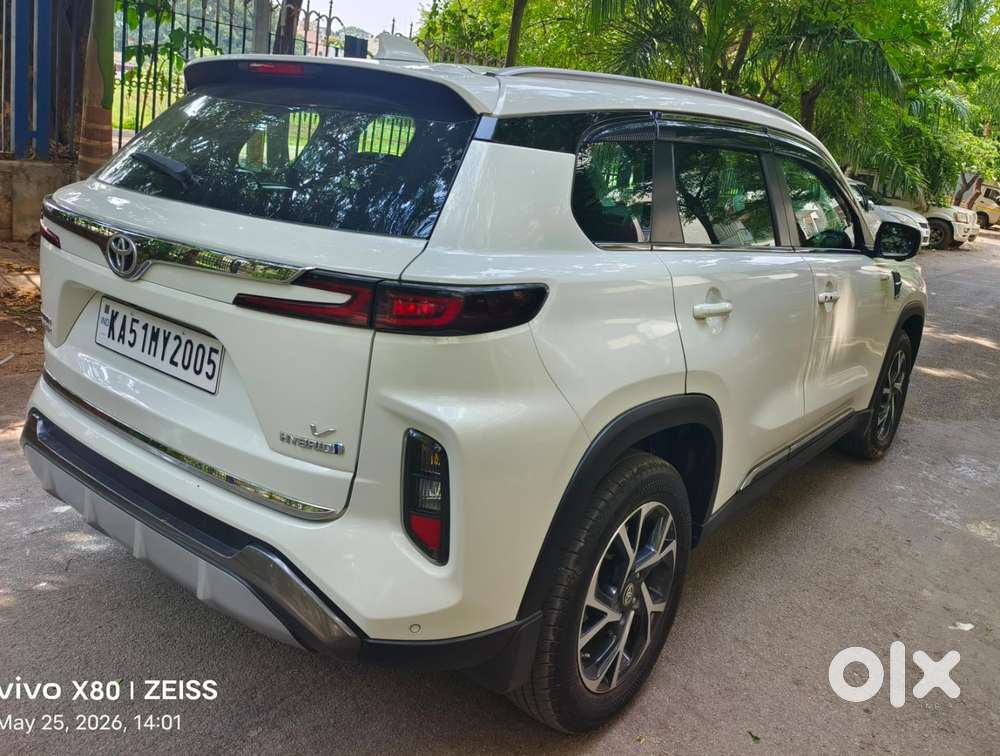 Toyota Urban Cruiser Hyryder 1.5 V Neo Drive At, 2024, Petrol