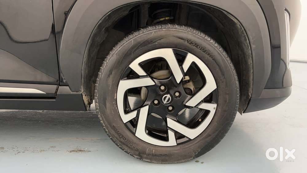 Nissan Magnite 1.0 Xv, 2023, Petrol