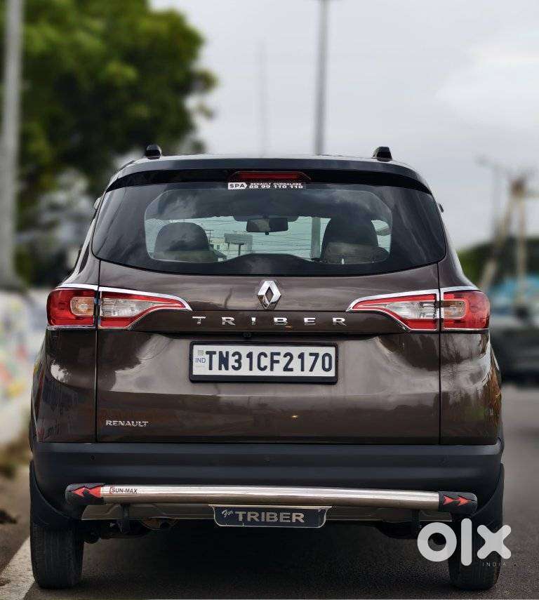 Renault Triber Rxt, 2022, Petrol