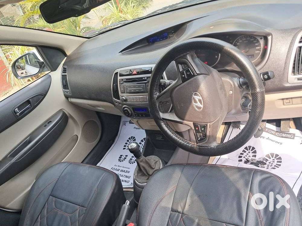 Hyundai I20 Sportz Plus, 2013, Petrol