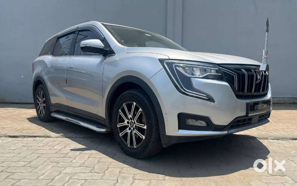 Mahindra Xuv700 Ax 3 Diesel Mt 7 Str (e), 2023, Diesel