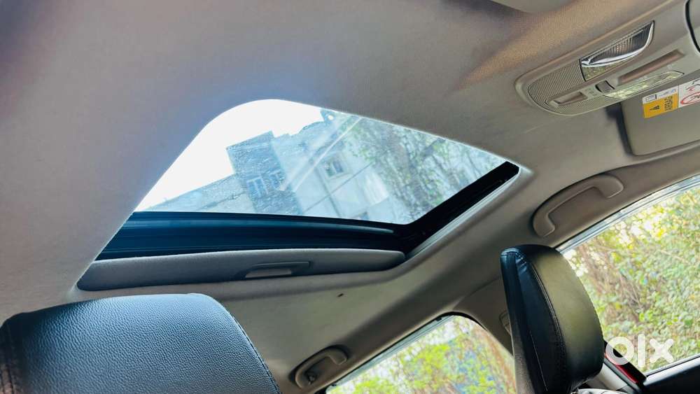 Maruti Suzuki Vitara Brezza Zxi + Mt Dual Tone, 2023, Petrol