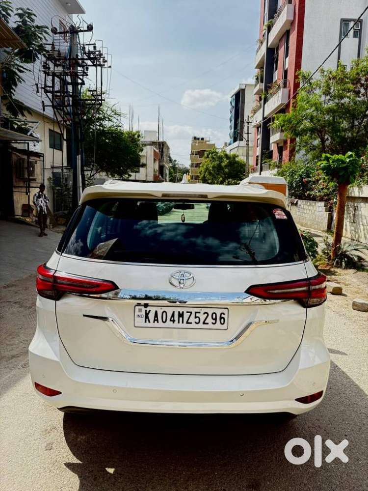 Toyota Fortuner 4X2 AT 2.8 Diesel, 2021, Diesel
