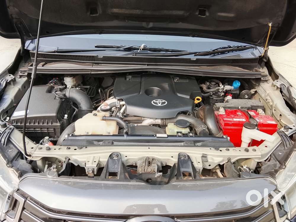 Toyota Innova Crysta 2.8 Zx At 7 Seater, 2022, Diesel