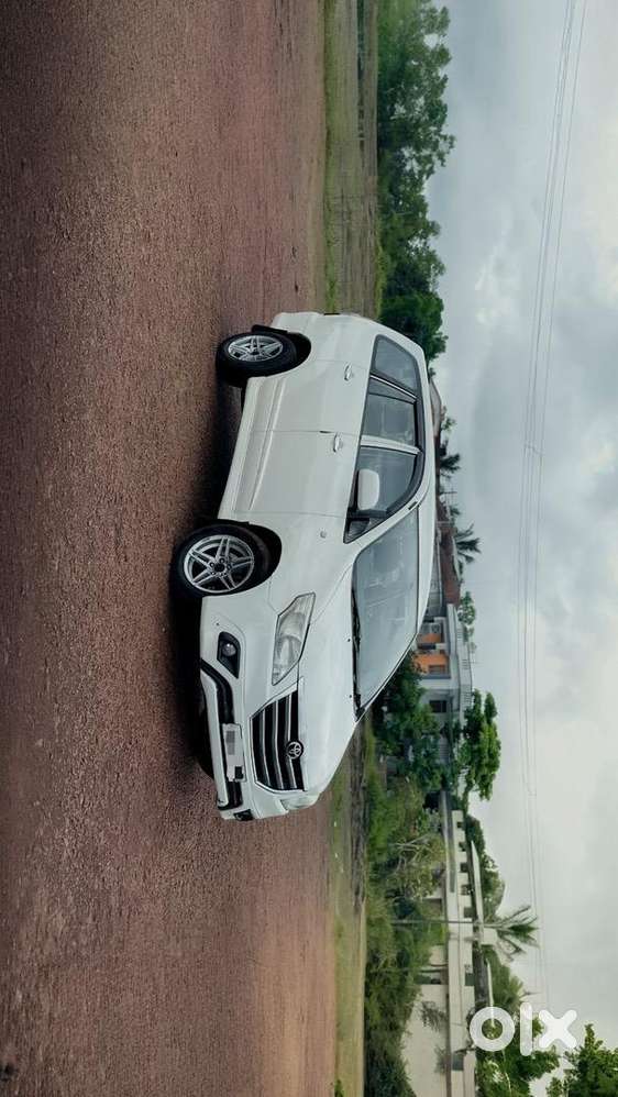 Toyota Innova 2015 Diesel Well Maintained
