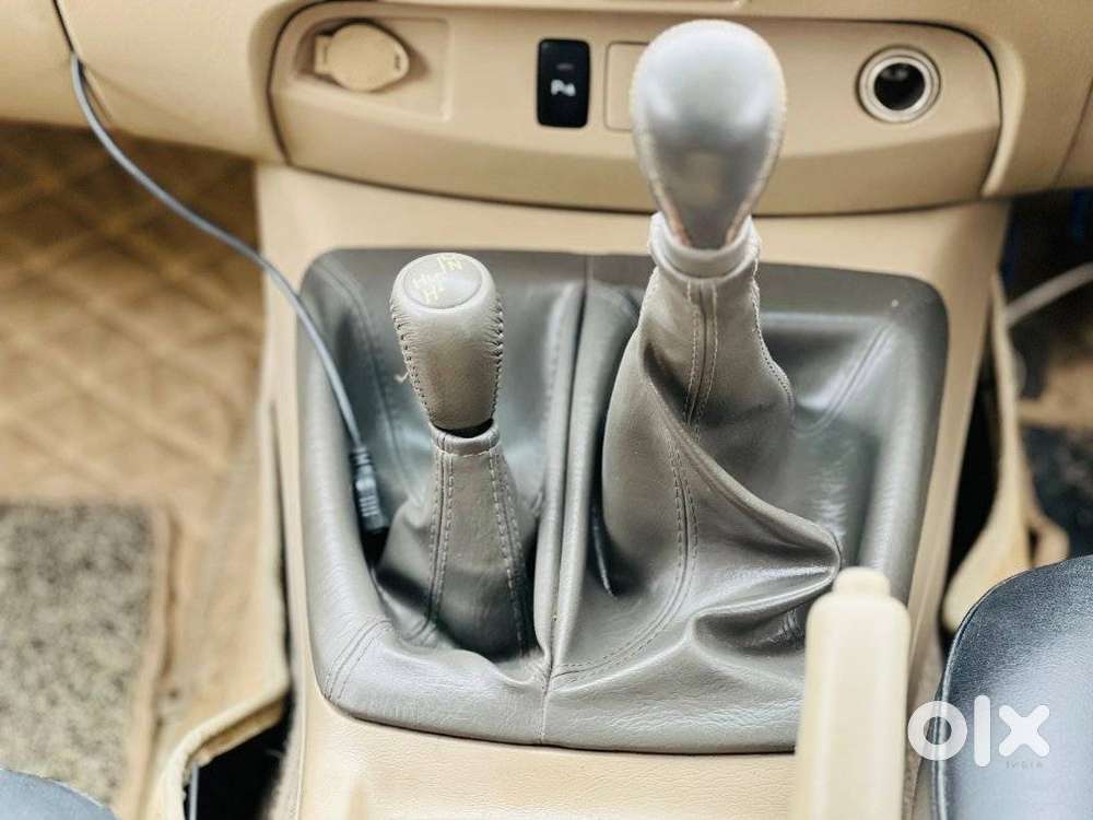 Toyota Fortuner 3.0 4x4 Anniversary Edition Mt, 2011, Diesel