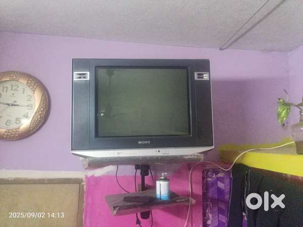 Sony tv Samsung tv crt tv