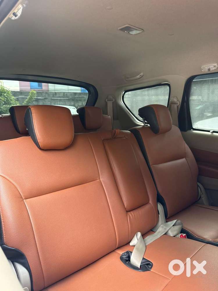 Maruti Suzuki Ertiga Vxi At Petrol, 2019, Petrol