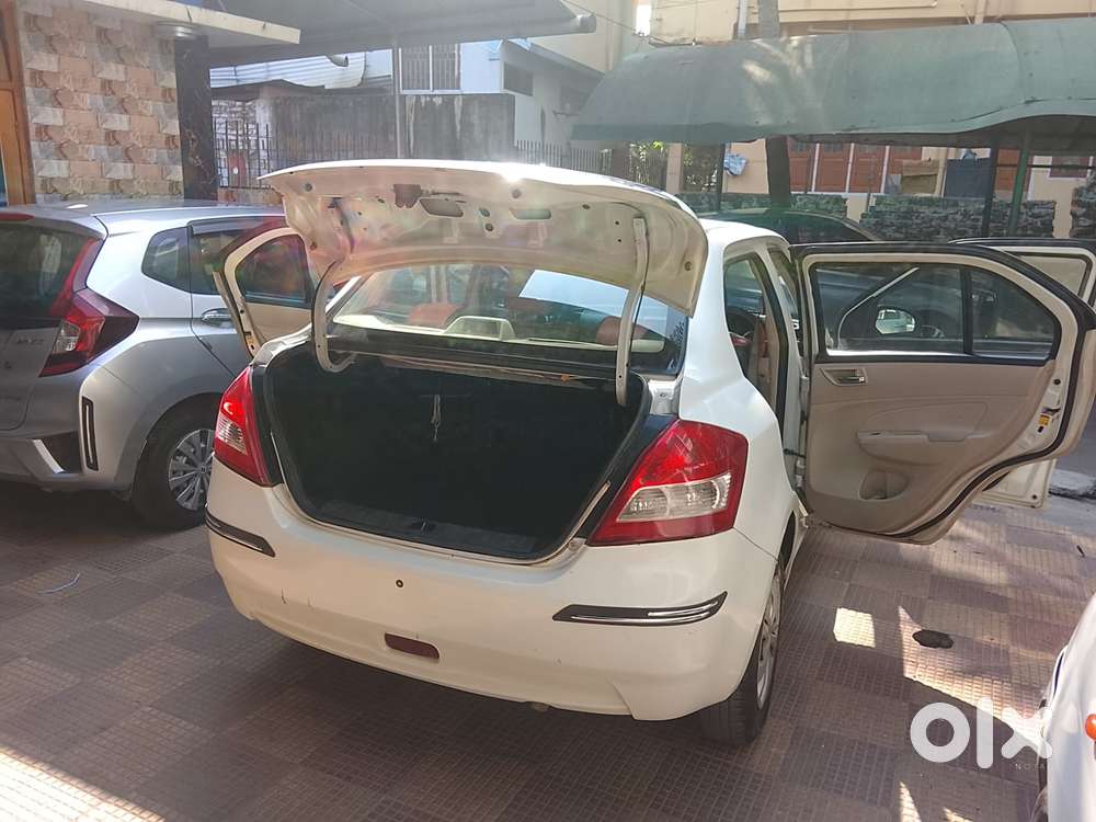 Maruti Suzuki Swift Dzire 1.2 Vxi Bsiv, 2014, Petrol