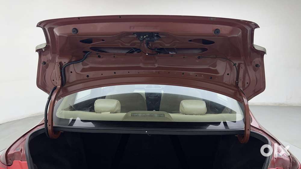 Maruti Suzuki Dzire 1.2 Vxi, 2017, Petrol