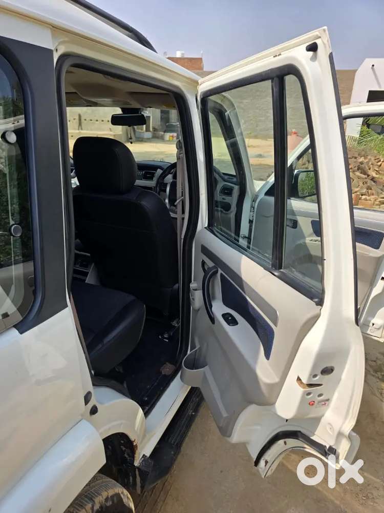 Mahindra Scorpio 2019 Variant 2.2 S