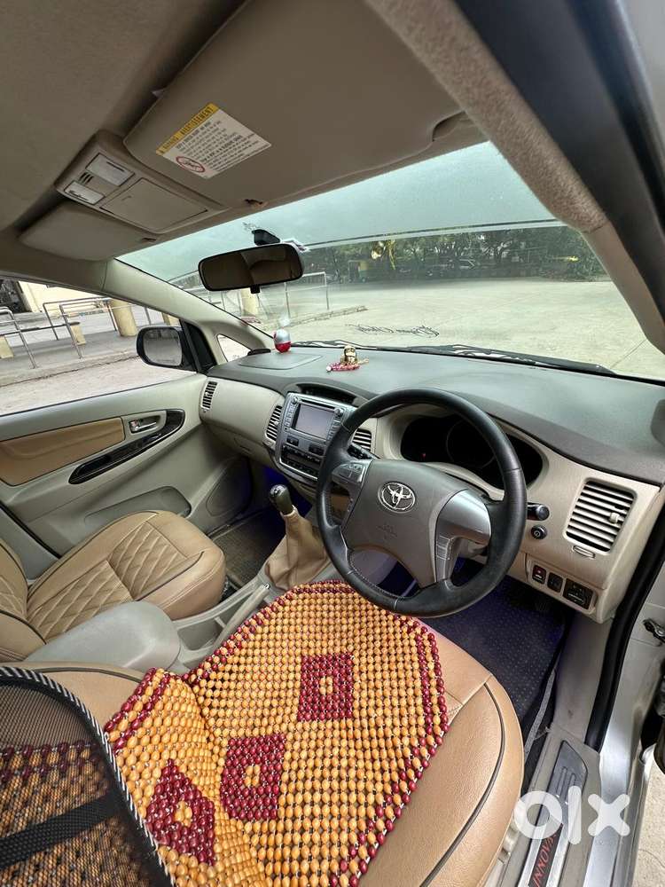 Toyota Innova 2.5 Zx 7 Str Bs-iv, 2015, Diesel