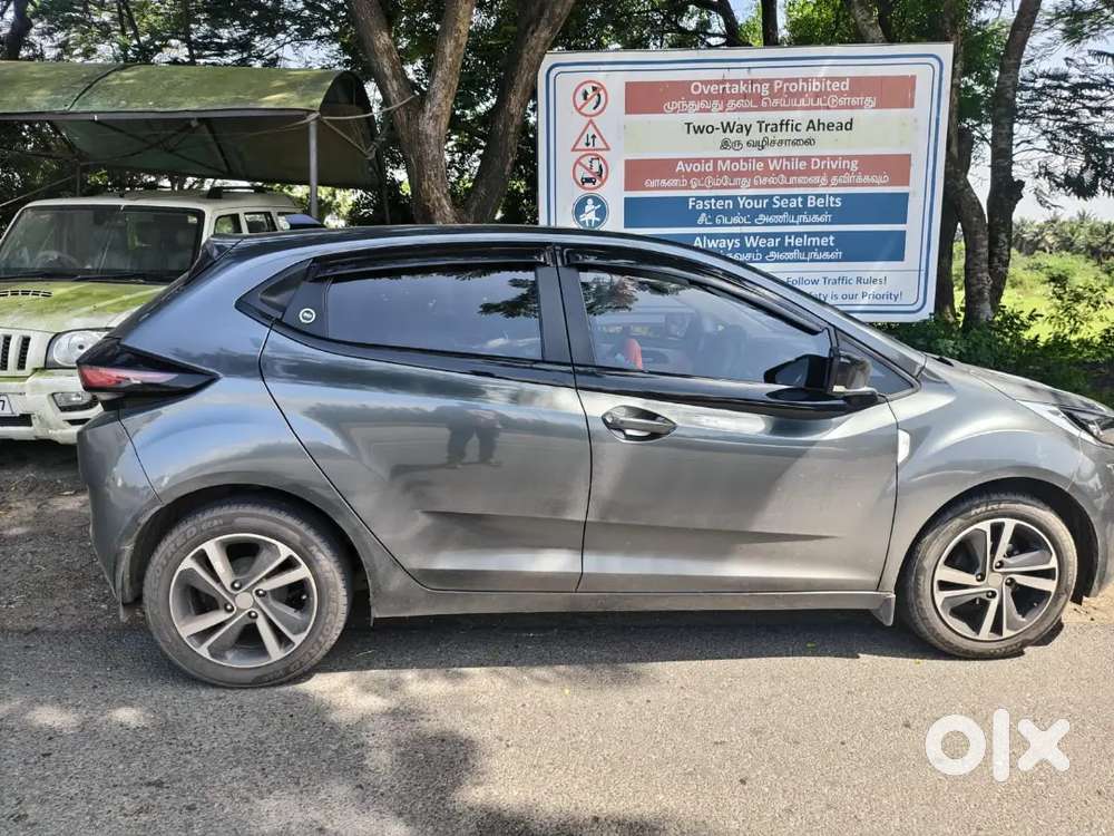 Tata Altroz 2023. Pristine Condition. Petrol.