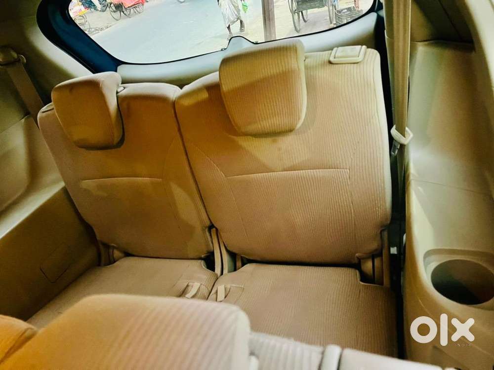 Maruti Suzuki Ertiga 2020 Smart Hybrid Petrol 70000 Km Driven