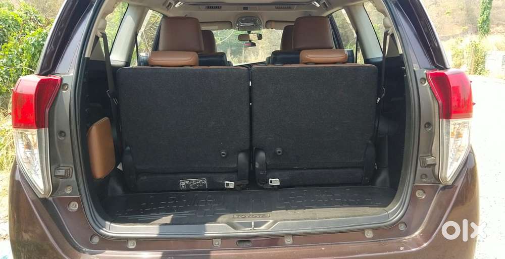 Toyota Innova Crysta 2.8z Automatic, 2016, Diesel