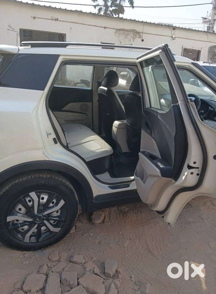 Mahindra Xuv300 W4, 2023, Diesel