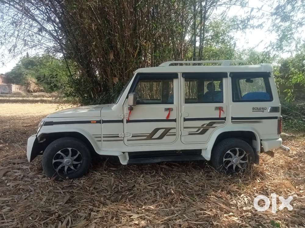 Mahindra Bolero Neo Plus 2009