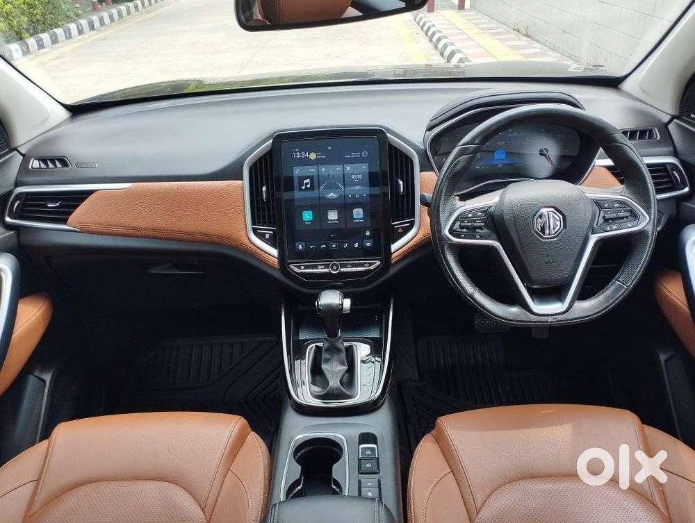 Mg Hector Plus Sharp Cvt, 2023, Petrol