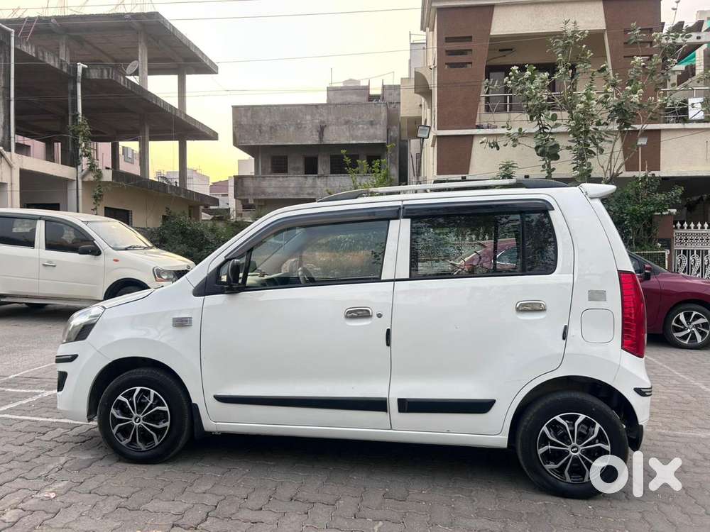 Maruti Suzuki Wagon R Lxi Cng Optional, 2016, Petrol