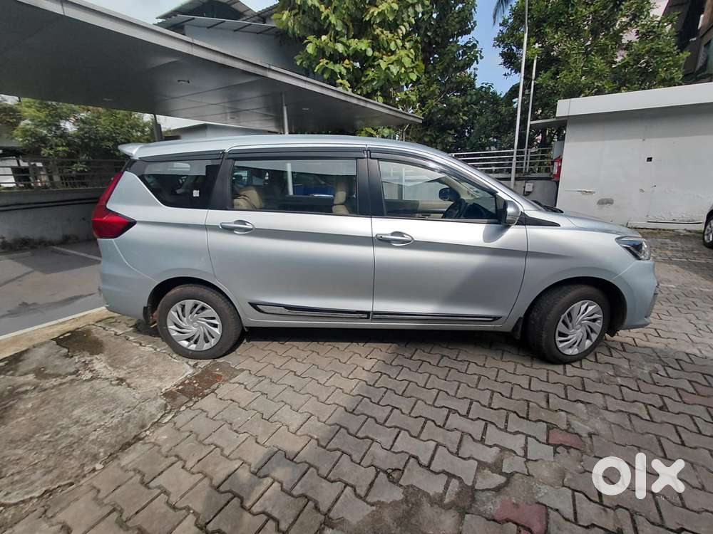 Maruti Suzuki Ertiga Vxi Shvs At, 2024, Petrol