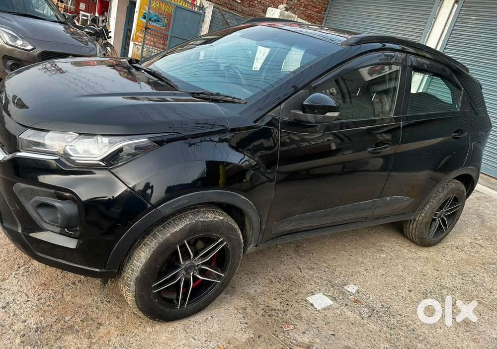 Tata Nexon Petrol 2018